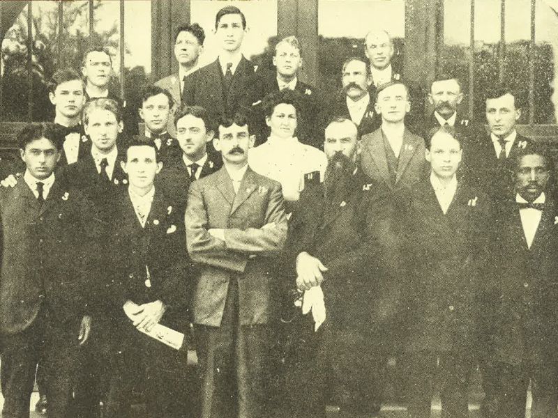 First graduating class from 1908