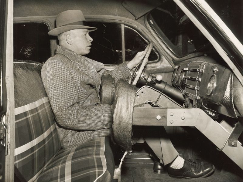 Ryan in car (1952).
